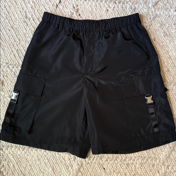 NWOT By Anthropologie Cargo Shorts Black - Sz Medium - Picture 10 of 14
